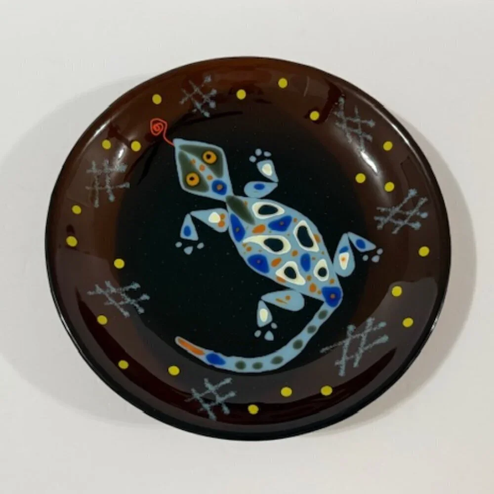 Vintage Artisan Handcrafted Pop Art Glass Lizard Gecko Bowl / Plate Signed